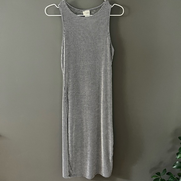 Slim fit maxi dress - Picture 6 of 6